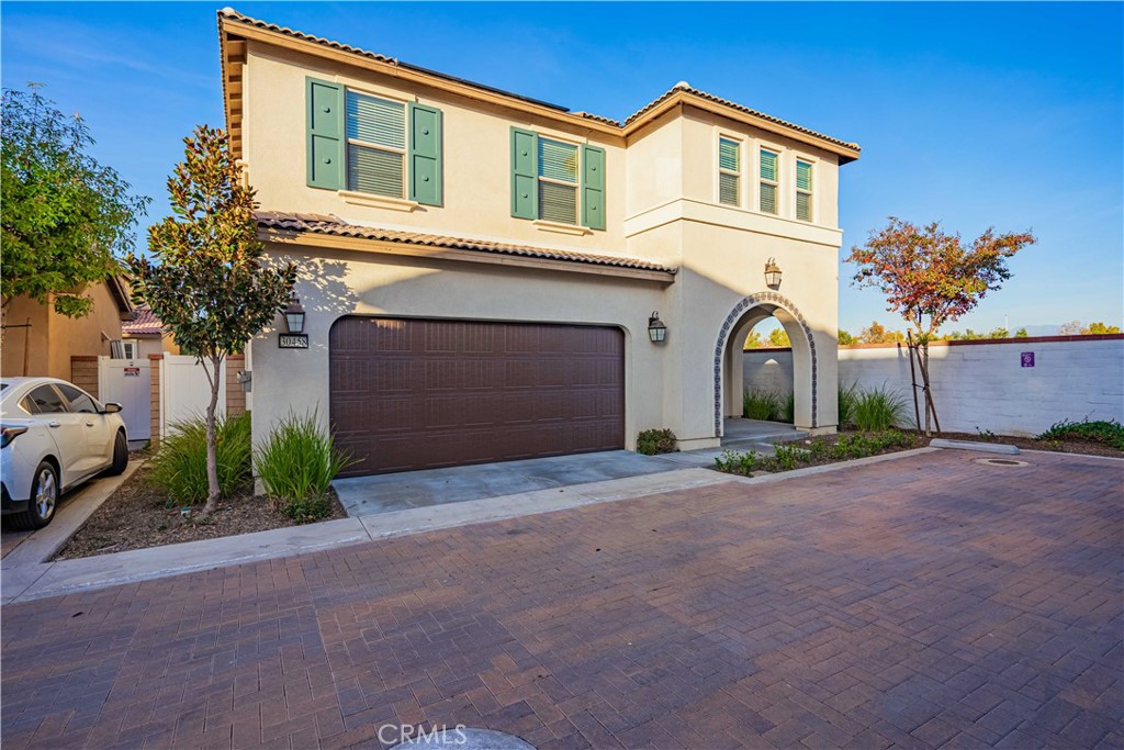 30458 Village Knoll Drive Property Photo 1