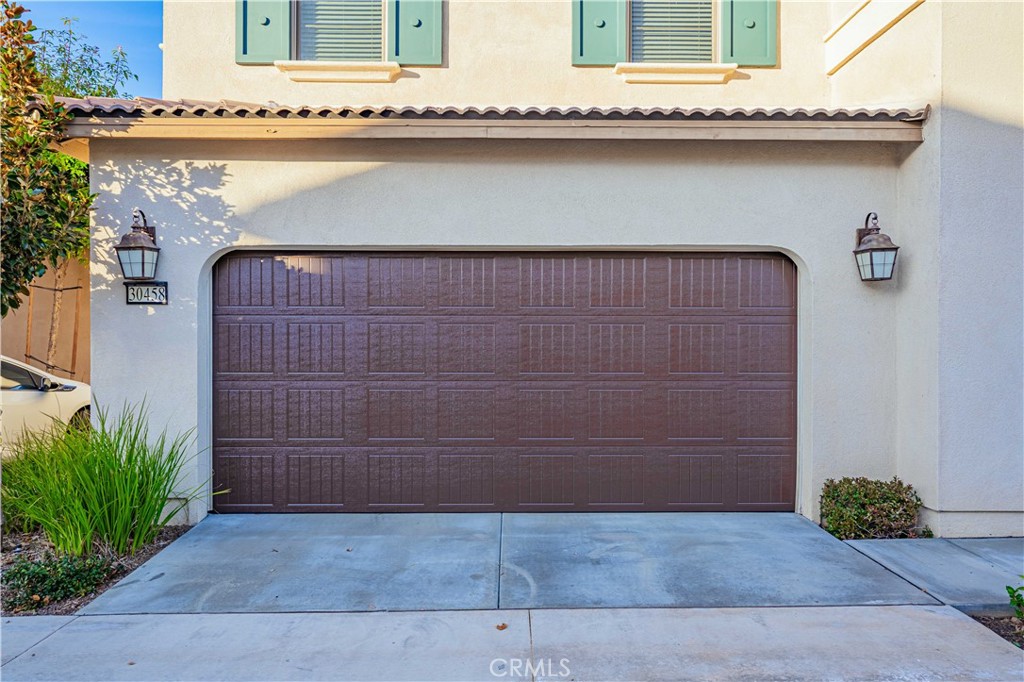 30458 Village Knoll Drive Property Photo 4