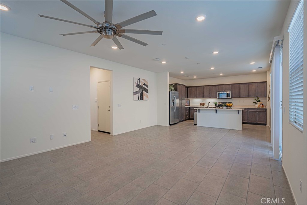 30458 Village Knoll Drive Property Photo 12