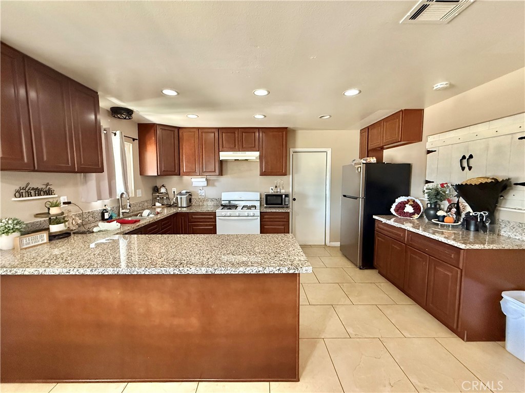 17798 Main Property Photo 4