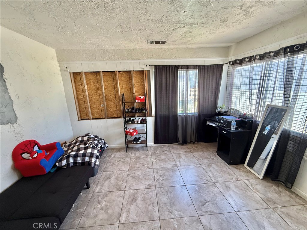 17798 Main Property Photo 9