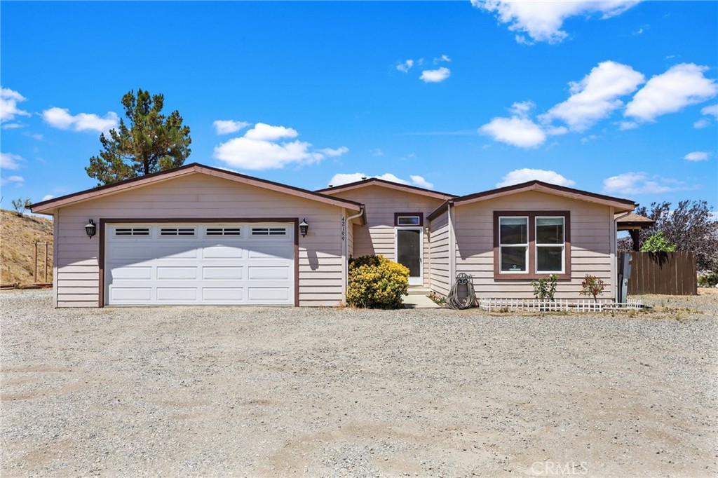 42199 Rambling Lane Property Photo 1
