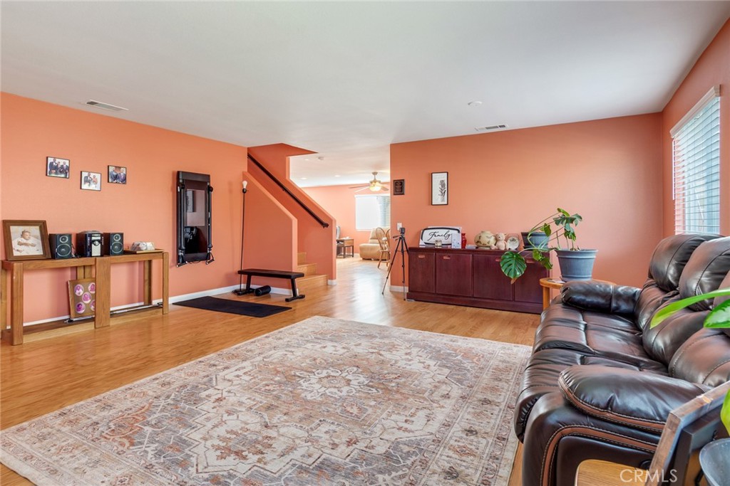 52988 Astrid Property Photo 3