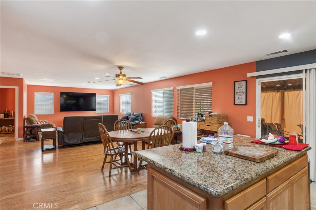 52988 Astrid Property Photo 10