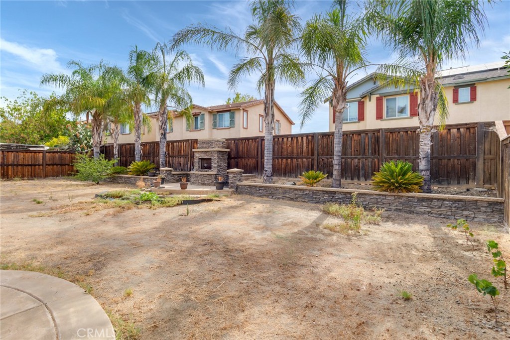 52988 Astrid Property Photo 32