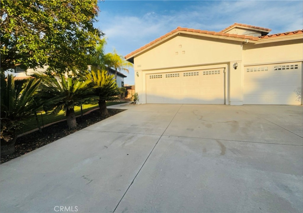 15780 Oliver Property Photo 6