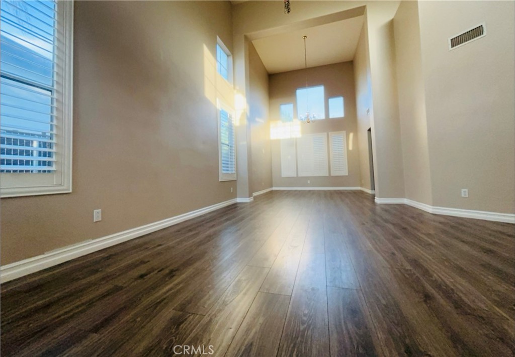 15780 Oliver Property Photo 11
