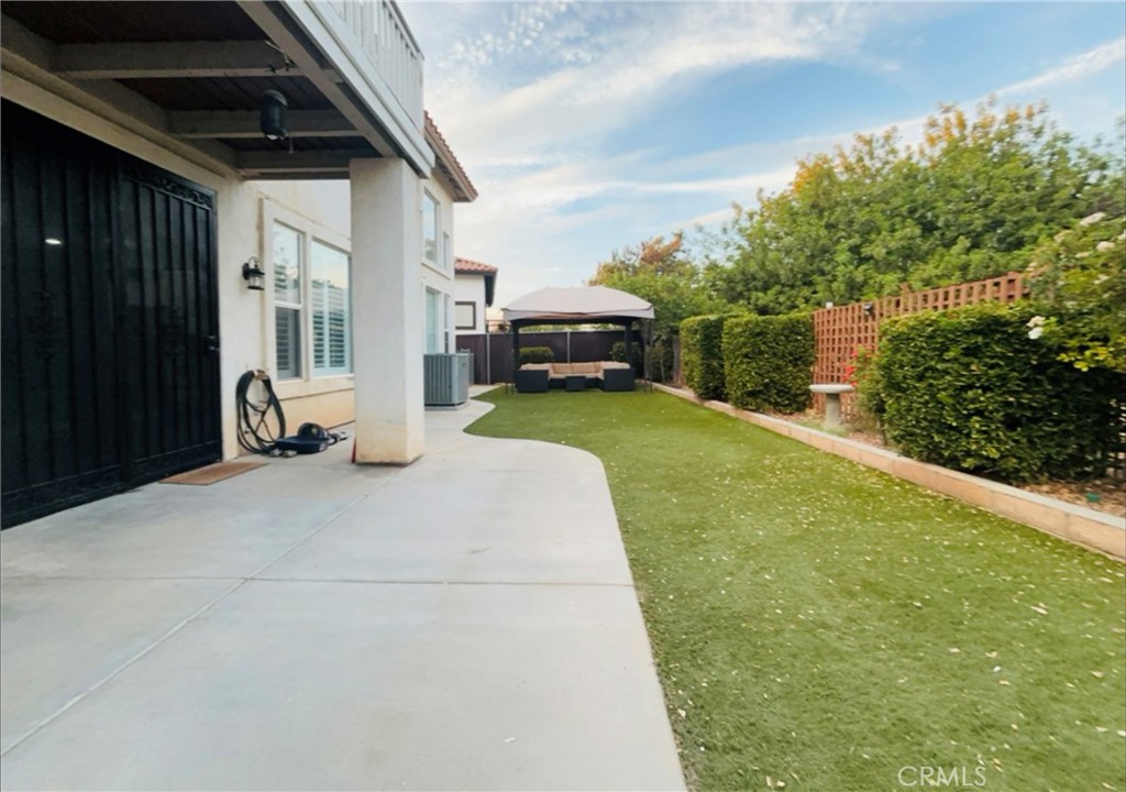 15780 Oliver Property Photo 22