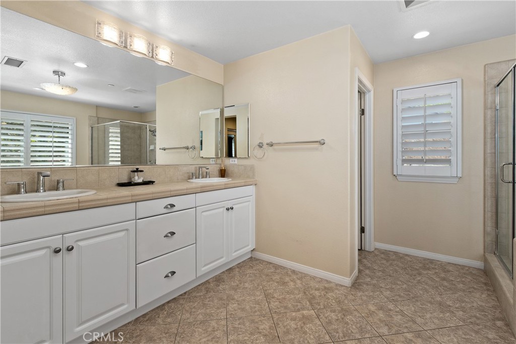 2830 Crestview Drive Property Photo 15