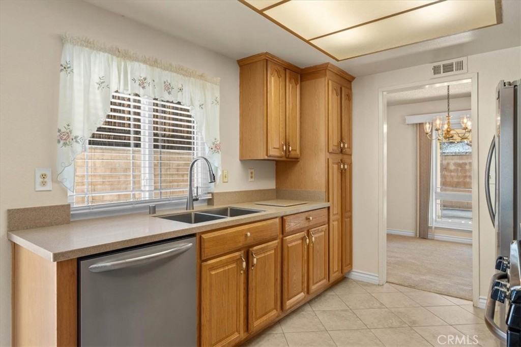 2883 Overland Court Property Photo 8