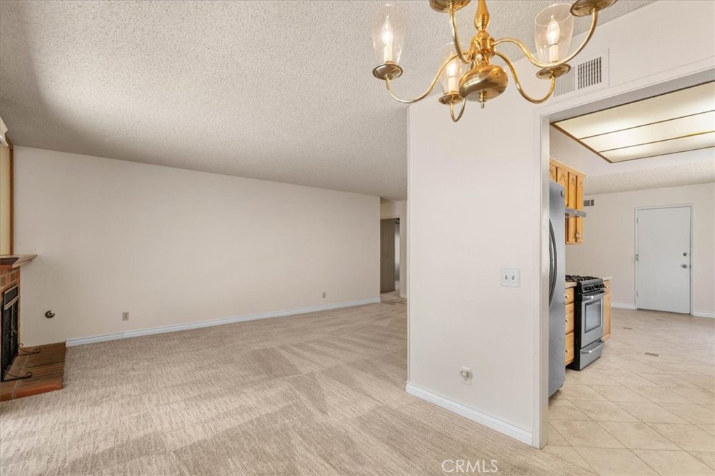 2883 Overland Court Property Photo 12