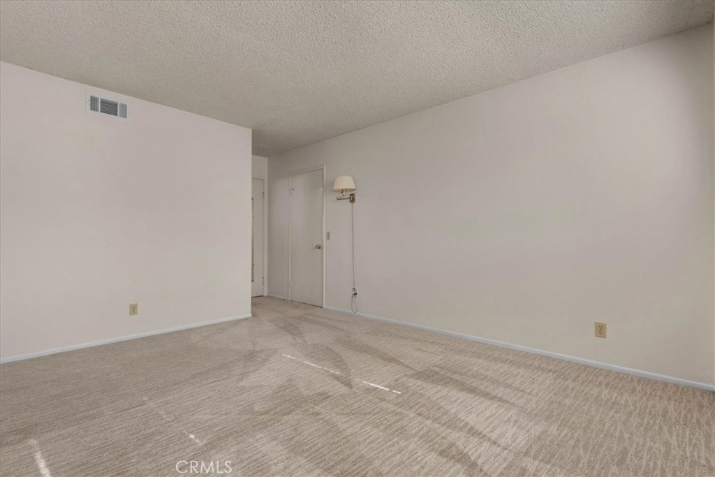 2883 Overland Court Property Photo 16