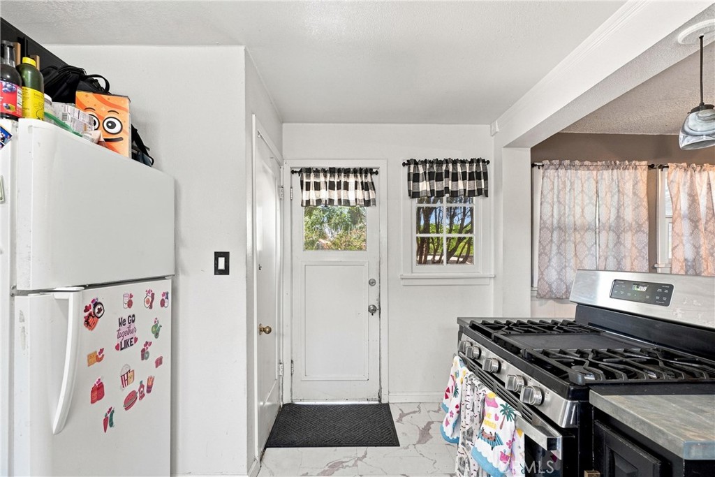 9606 Palmetto Property Photo 7