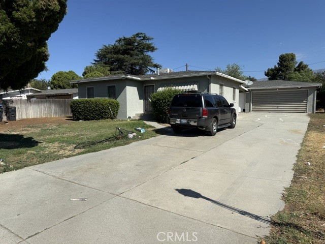 1425 W Hays Property Photo 2