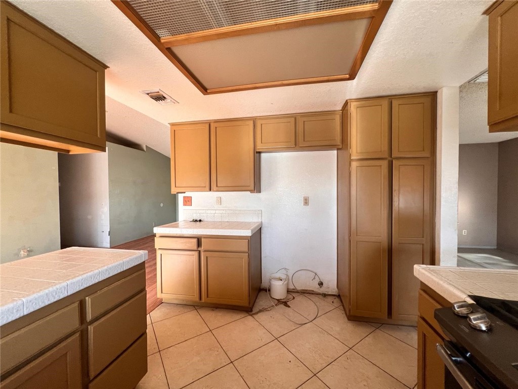 37045 96th E Property Photo 13