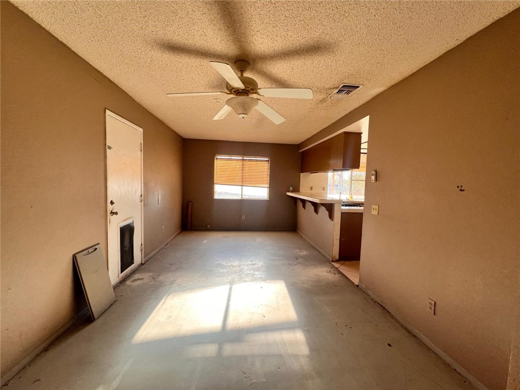 37045 96th E Property Photo 16