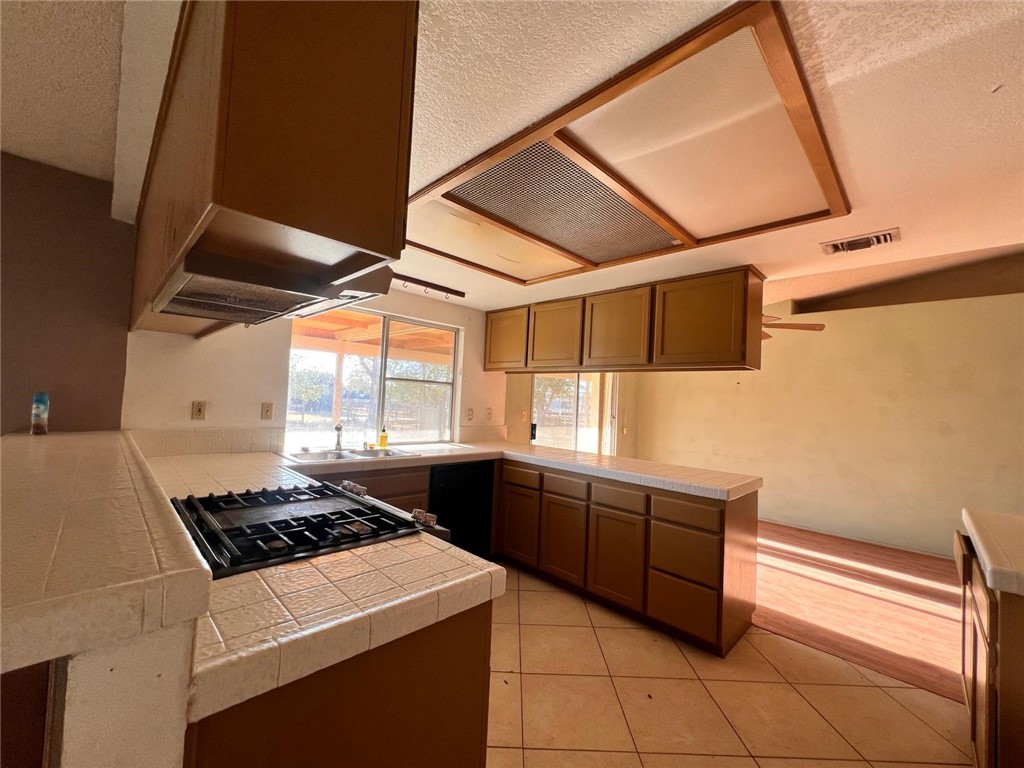 37045 96th E Property Photo 17