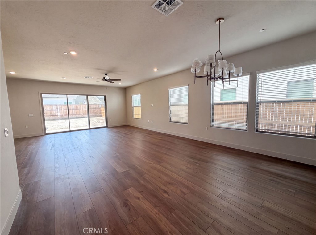 2246 N Marion Property Photo 3