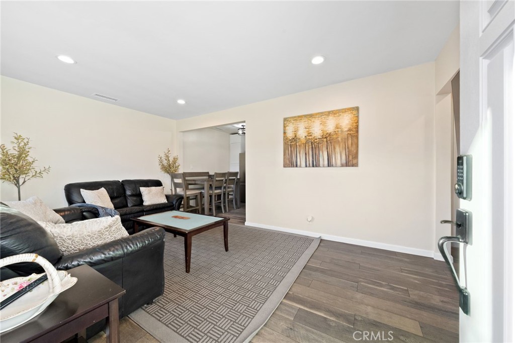 6240 University Property Photo 6