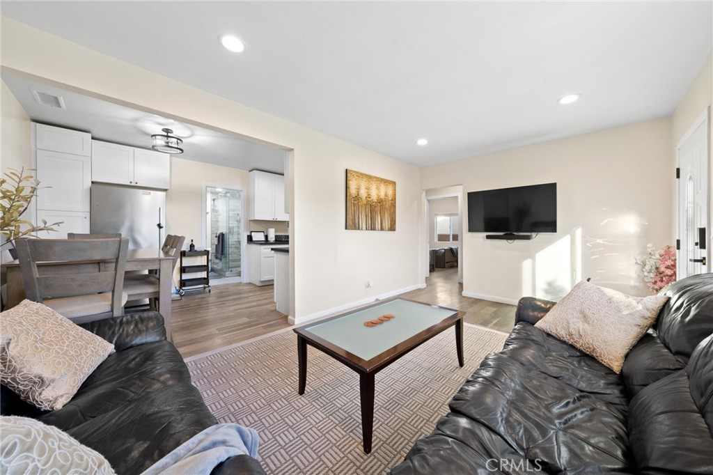 6240 University Property Photo 7