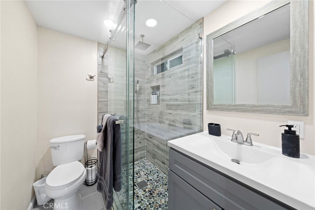 6240 University Property Photo 15