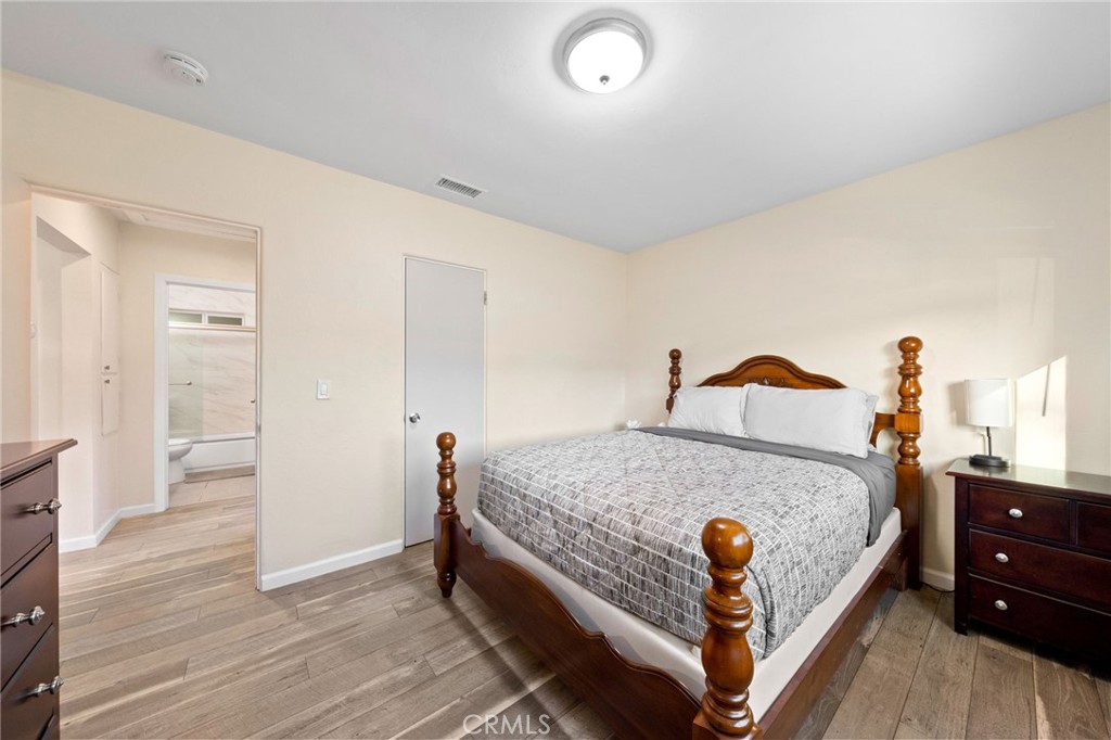 6240 University Property Photo 16