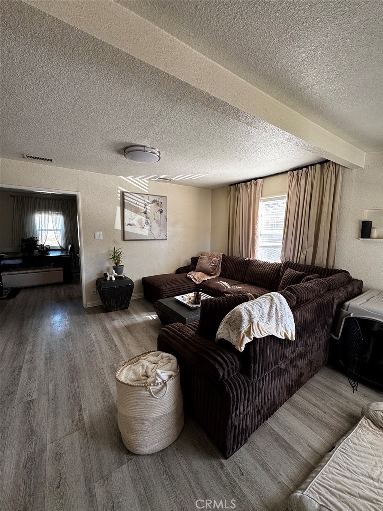 977 W Hays Property Photo 10