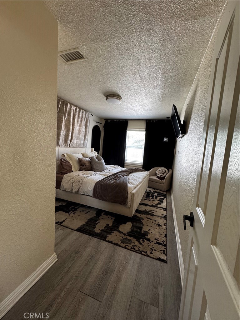 977 W Hays Property Photo 14