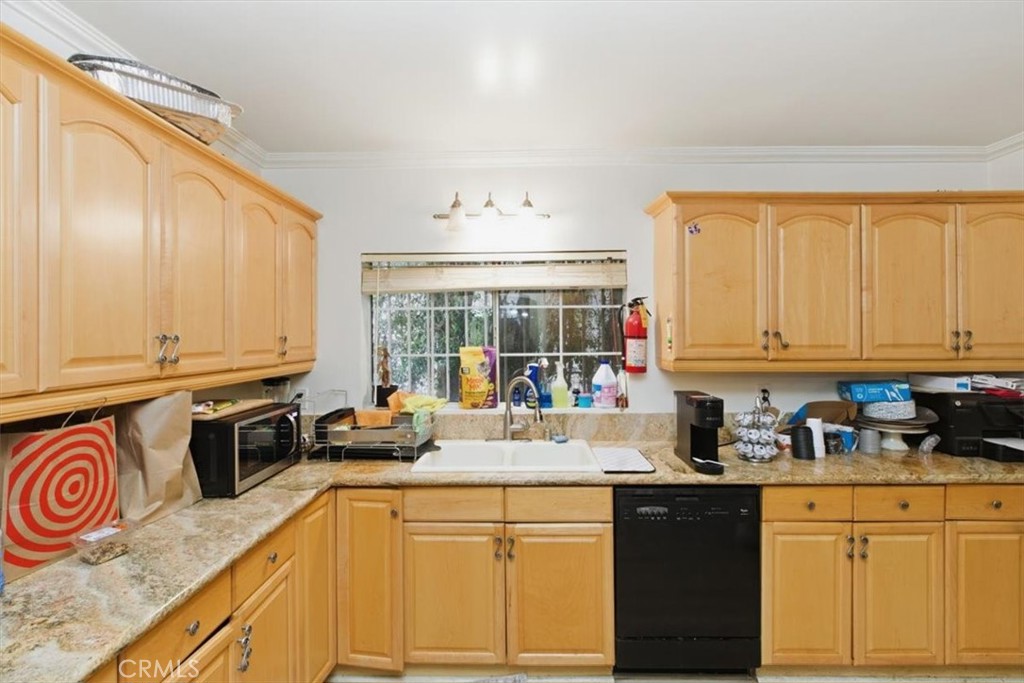 1845 E Colorado Property Photo 13