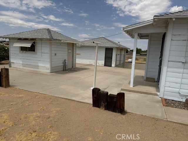 14214 Main Unit C Property Photo 3