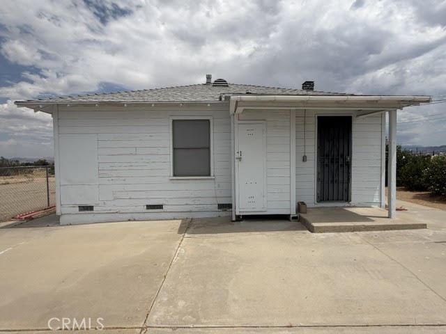 14214 Main Unit C Property Photo 4