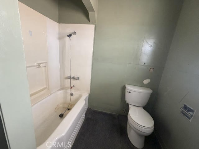 14214 Main Unit C Property Photo 8