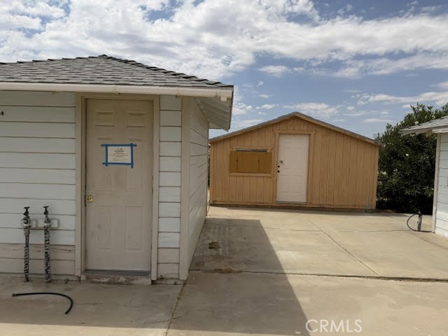 14214 Main Unit C Property Photo 11