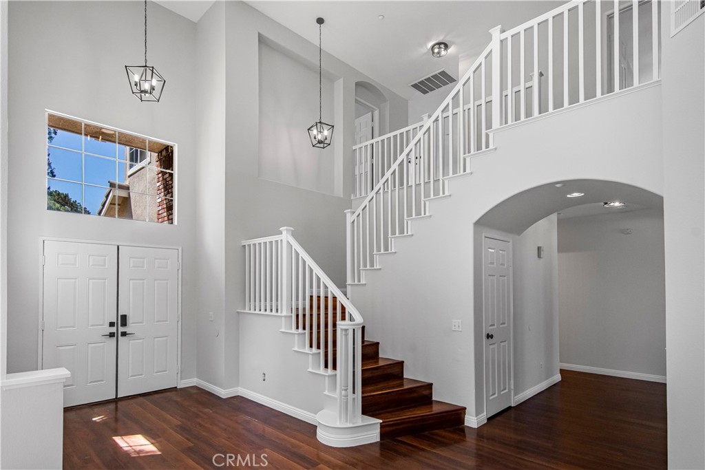 1334 Kirkmichael Circle Property Photo 2