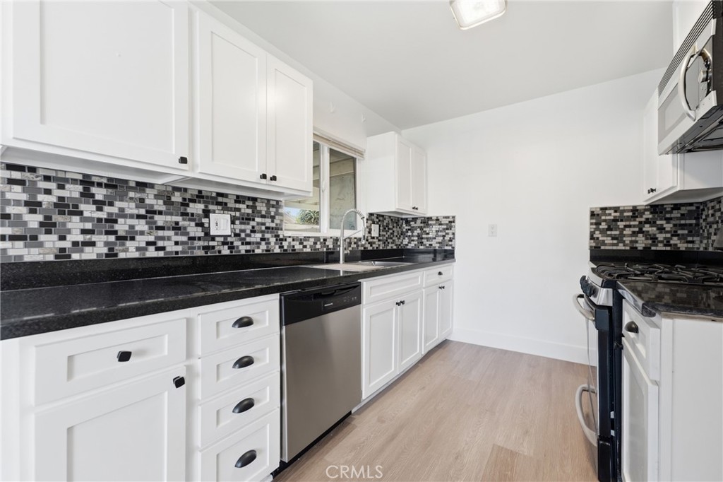 179 N Donneybrooke Street Property Photo 8