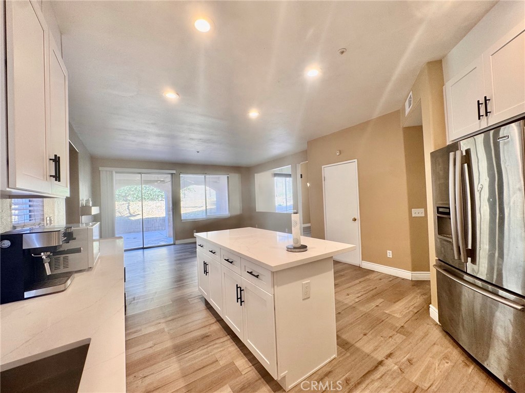 14880 Southend Street Property Photo 6