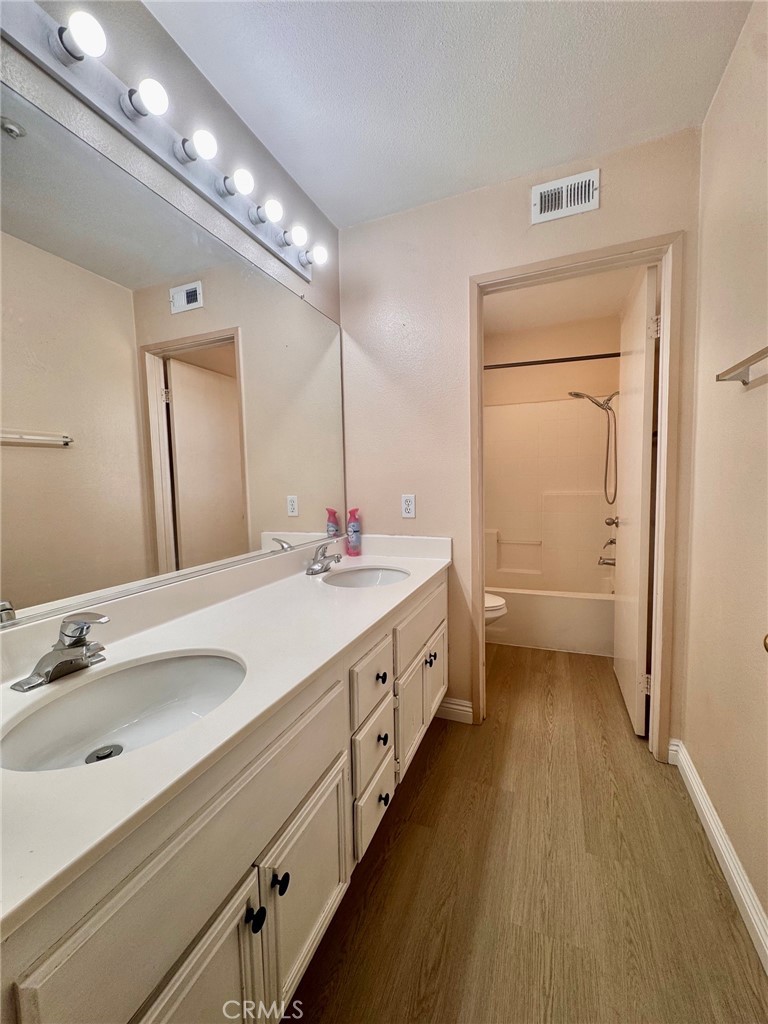 14880 Southend Street Property Photo 20