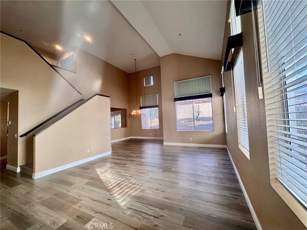 14880 Southend Street Property Photo 5