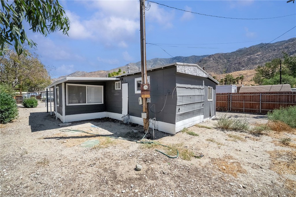 52100 Esperanza Avenue Property Photo 6