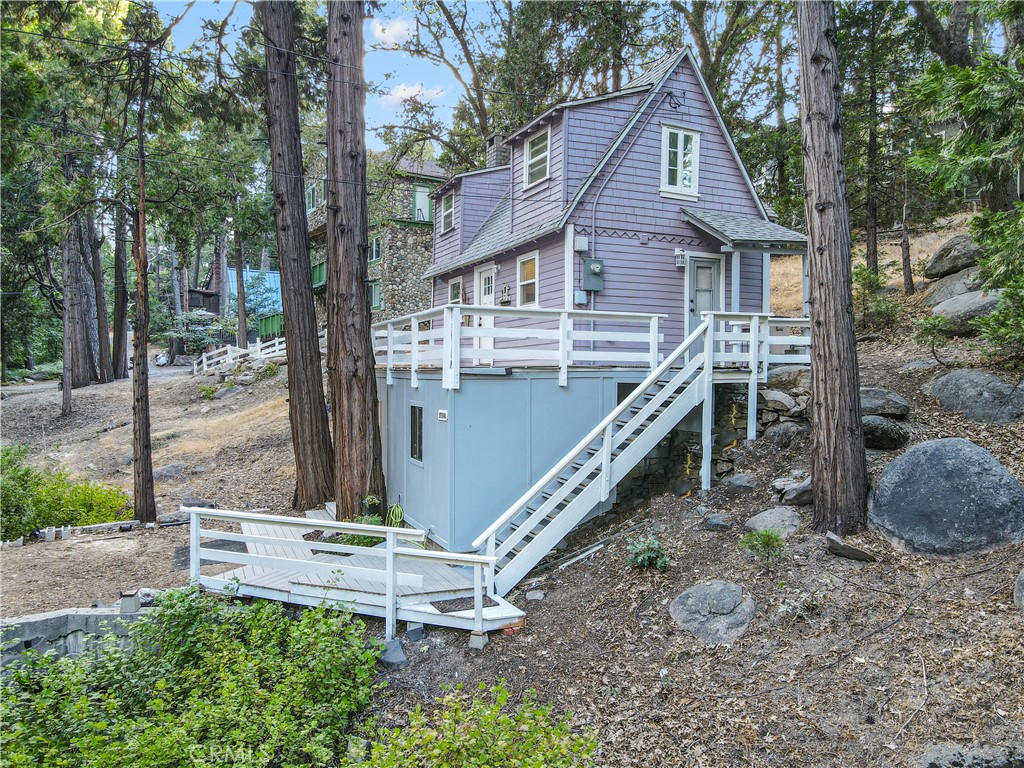 27548 Meadow Property Photo 3