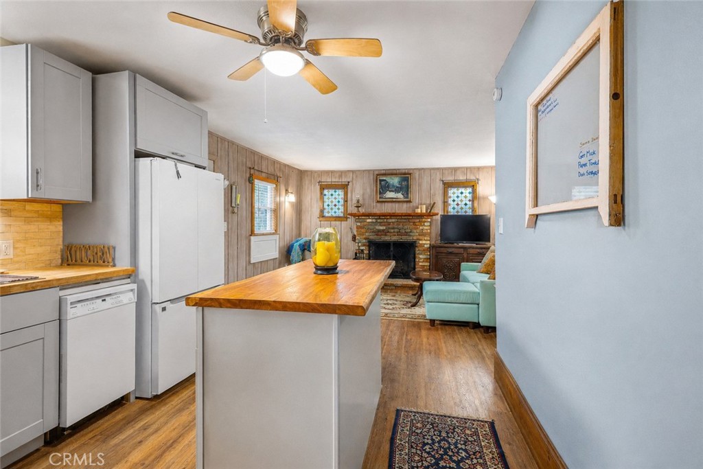 27548 Meadow Property Photo 7