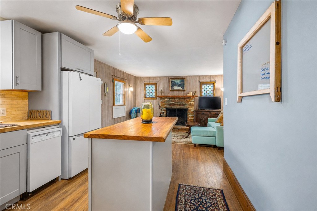 27548 Meadow Property Photo 7
