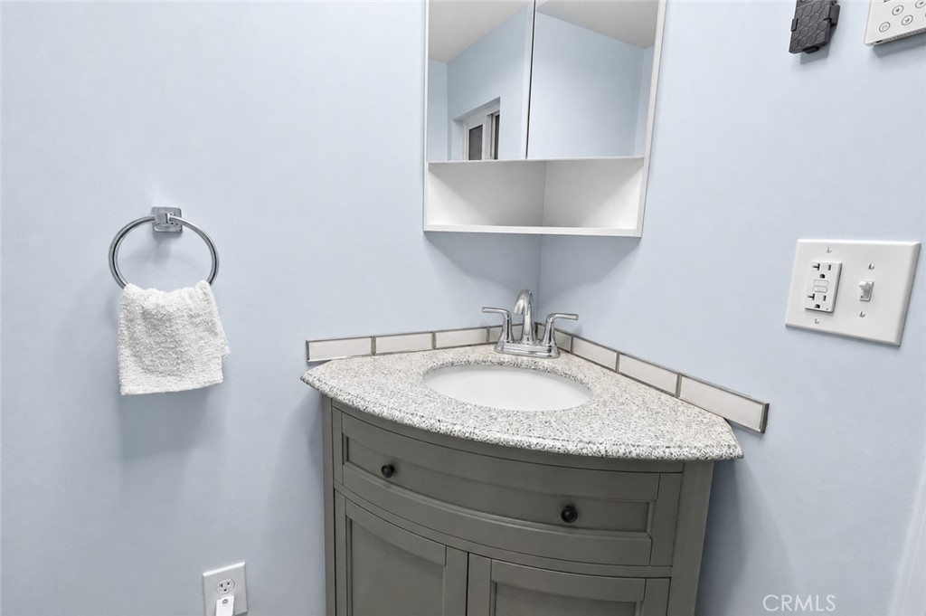 27548 Meadow Property Photo 11