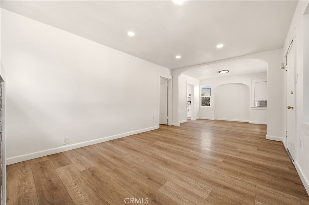 755 E Monterey Avenue Property Photo 6