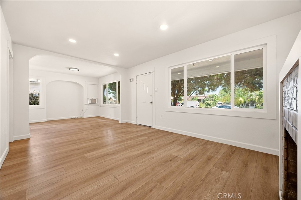 755 E Monterey Avenue Property Photo 7