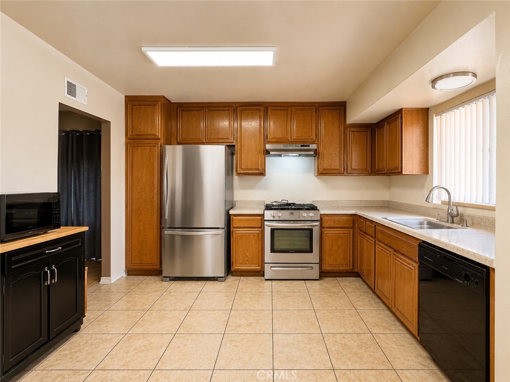 25601 Ericson Property Photo 12