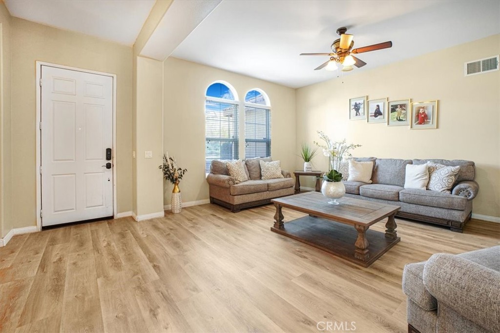 40939 Woodshire Drive Property Photo 13