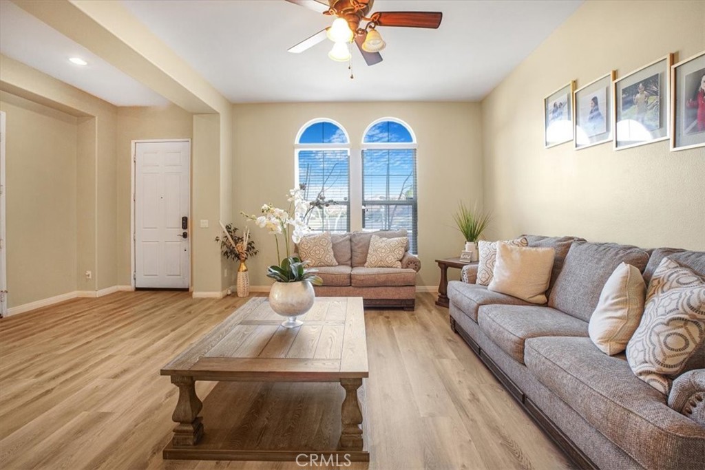 40939 Woodshire Drive Property Photo 14