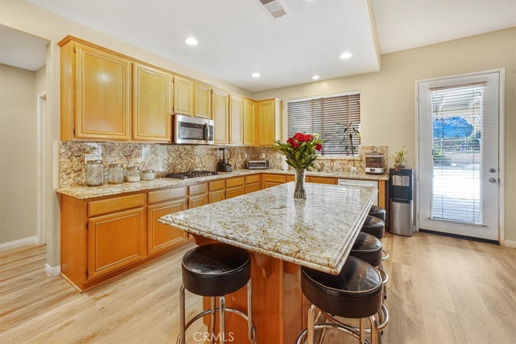 40939 Woodshire Drive Property Photo 26