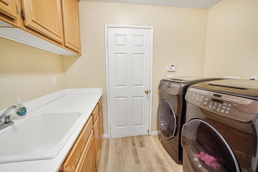 40939 Woodshire Drive Property Photo 32